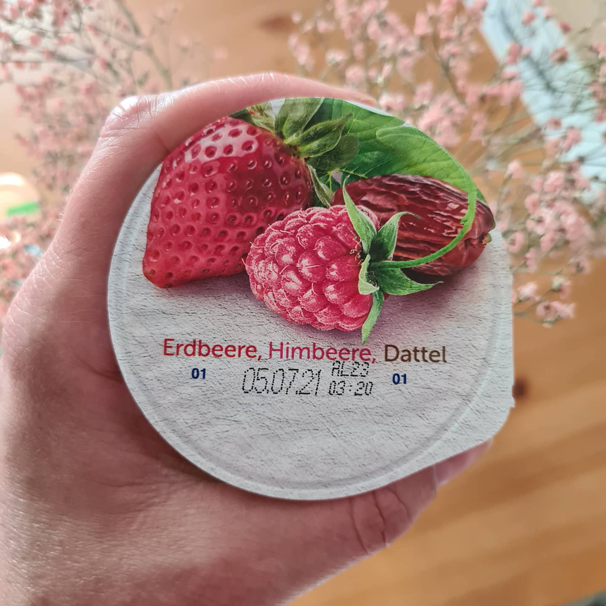 Activia Erdbeeren Himbeeren Datteln Joghurt